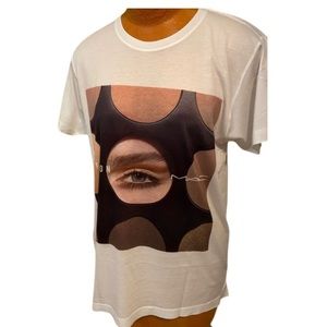 New MAC cosmetics Eyes on Mac t-shirt